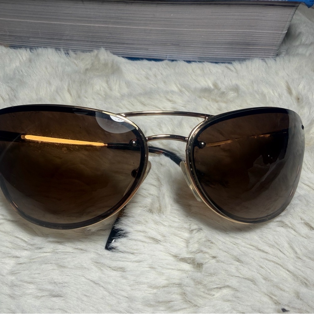 Prada Stylish Gold and Black Sunglasses - Picture 8 of 14